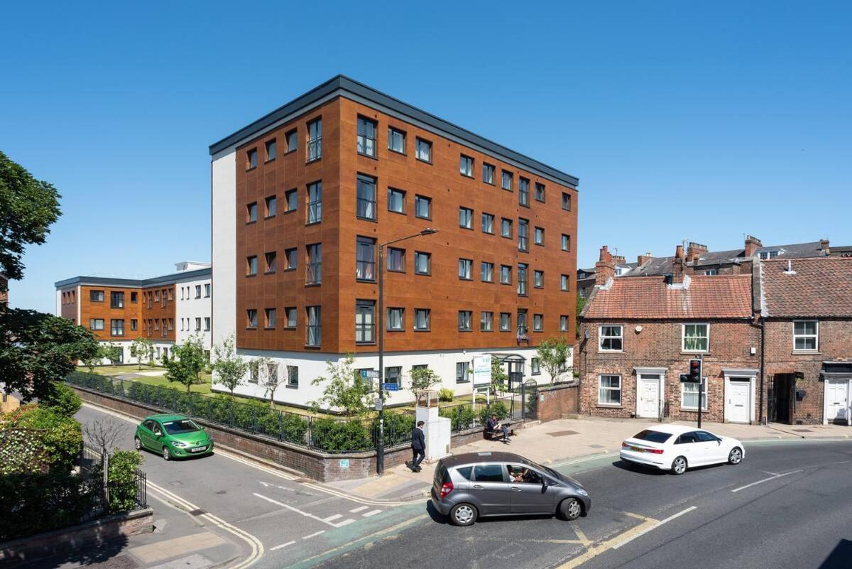 Luxury 2 Bedroom Near Centre Apartment York